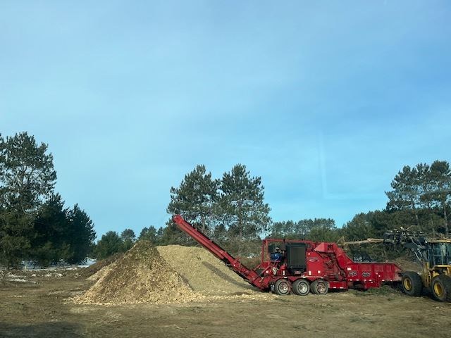 2011 RotoChopper FP66 Hogs and Wood Grinders